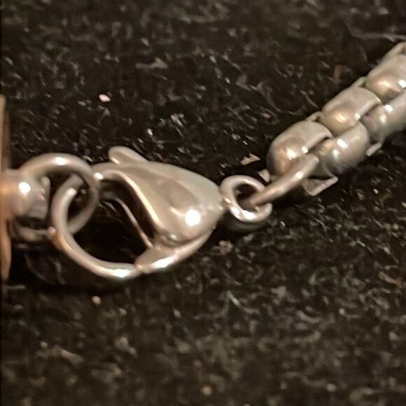 Stainless steel double box chain bracelet w/3- tricolor rings w/crystal accents - Picture 7 of 13